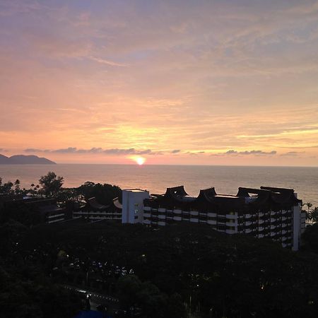 Green Ocean Seaview Apartment Batu Feringgi Buitenkant foto