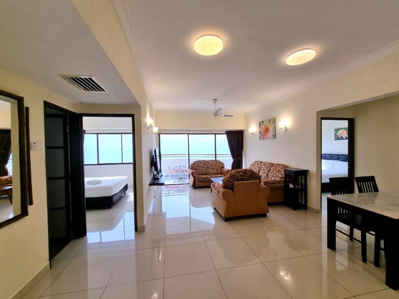 Green Ocean Seaview Apartment Batu Feringgi Buitenkant foto