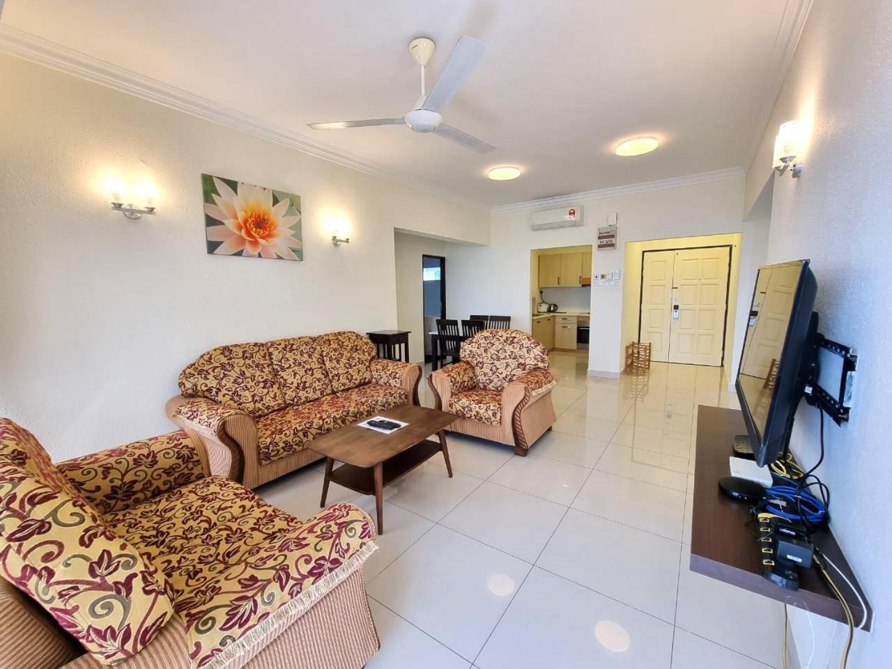 Green Ocean Seaview Apartment Batu Feringgi Buitenkant foto