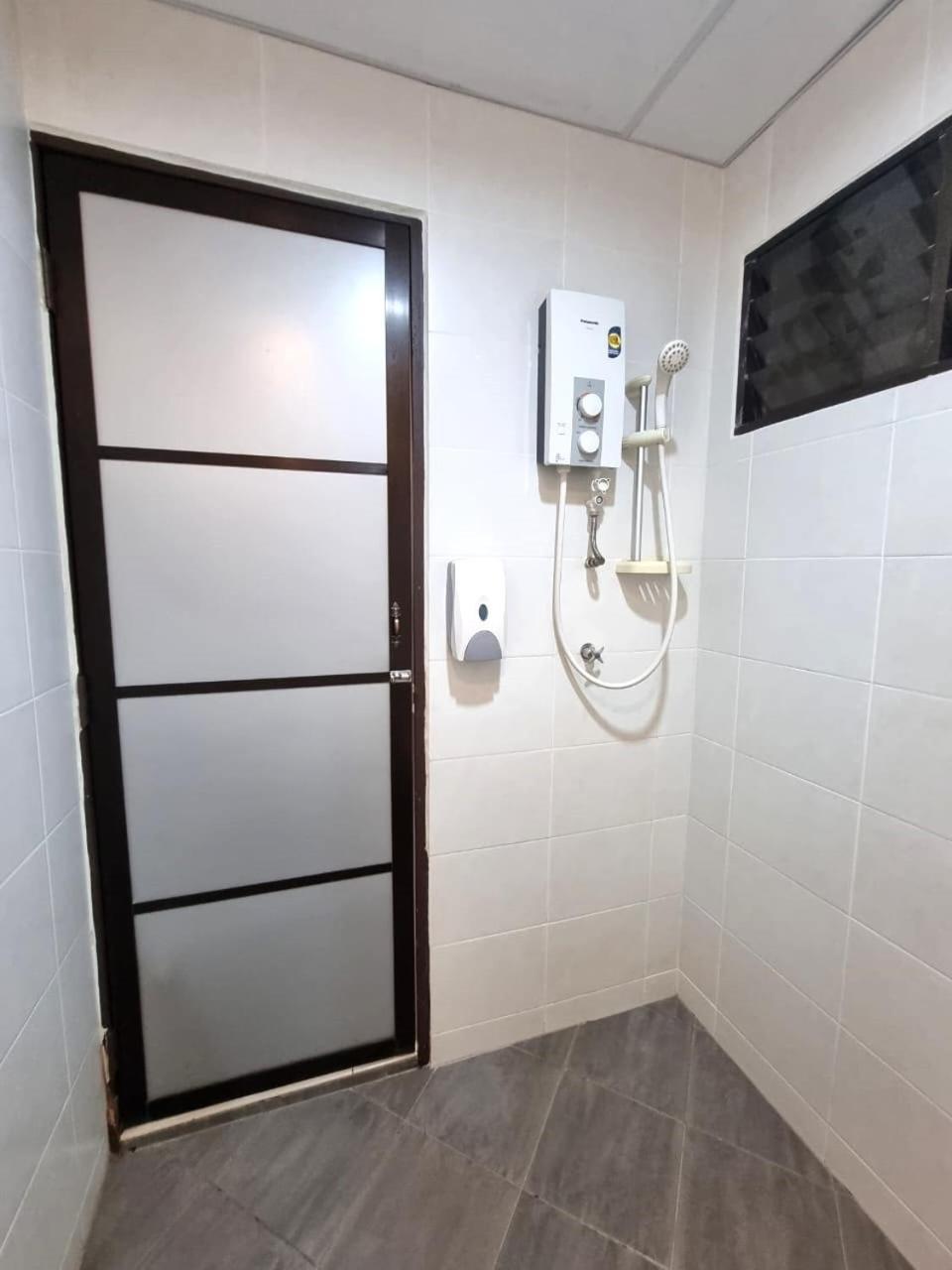 Green Ocean Seaview Apartment Batu Feringgi Buitenkant foto