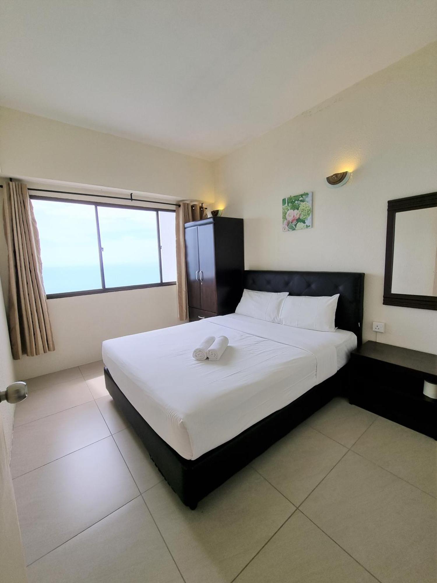 Green Ocean Seaview Apartment Batu Feringgi Buitenkant foto