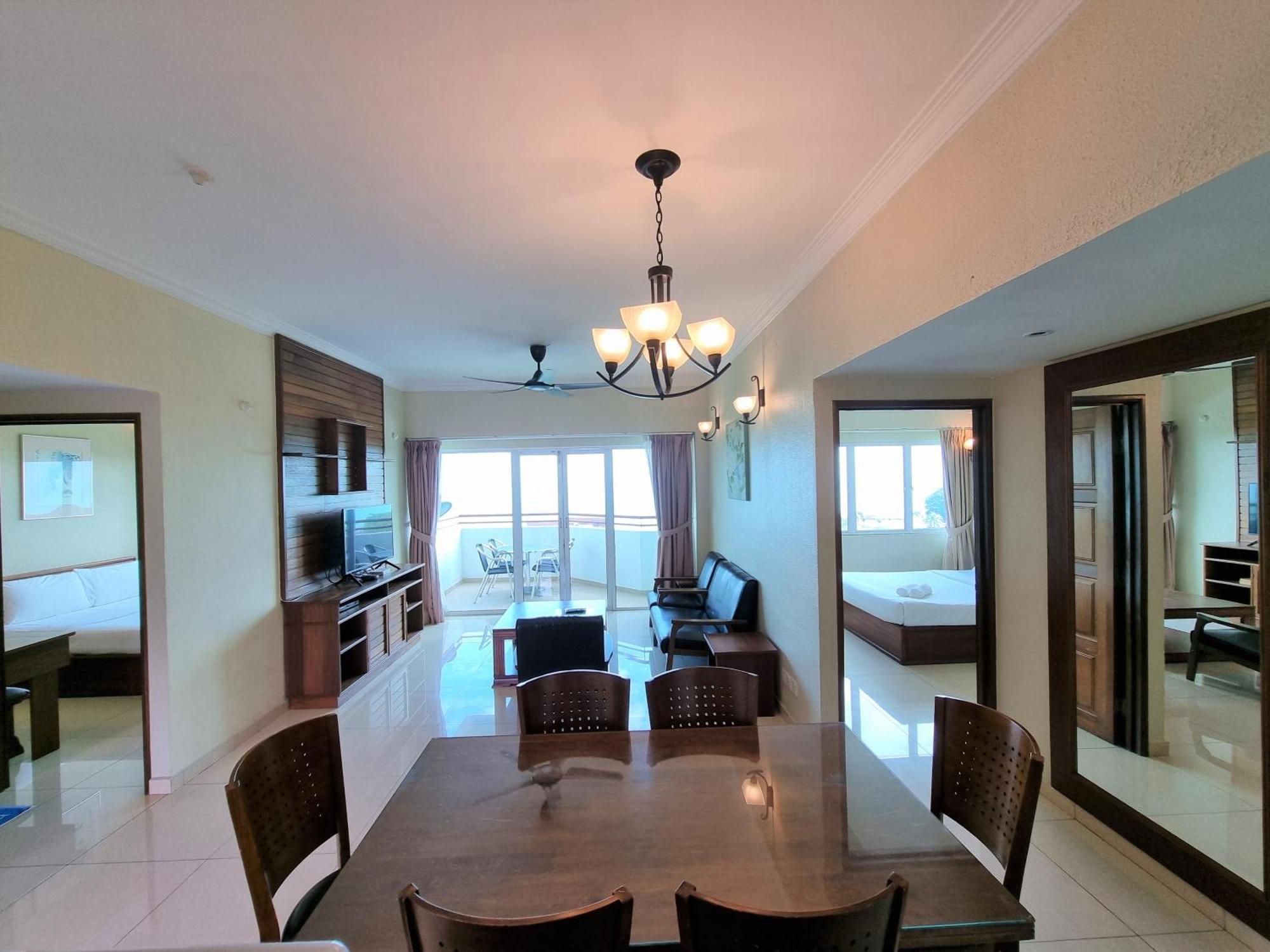 Green Ocean Seaview Apartment Batu Feringgi Buitenkant foto