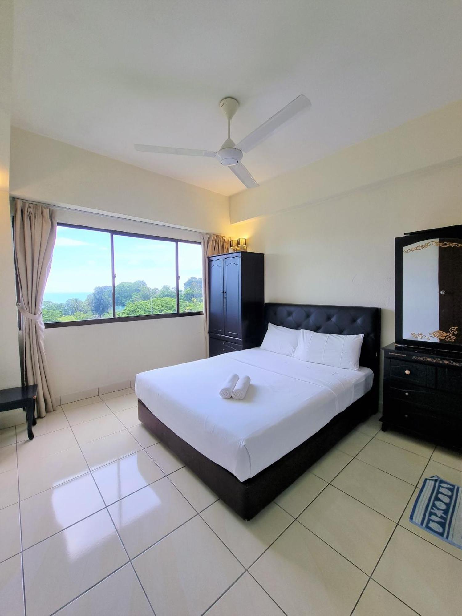 Green Ocean Seaview Apartment Batu Feringgi Buitenkant foto