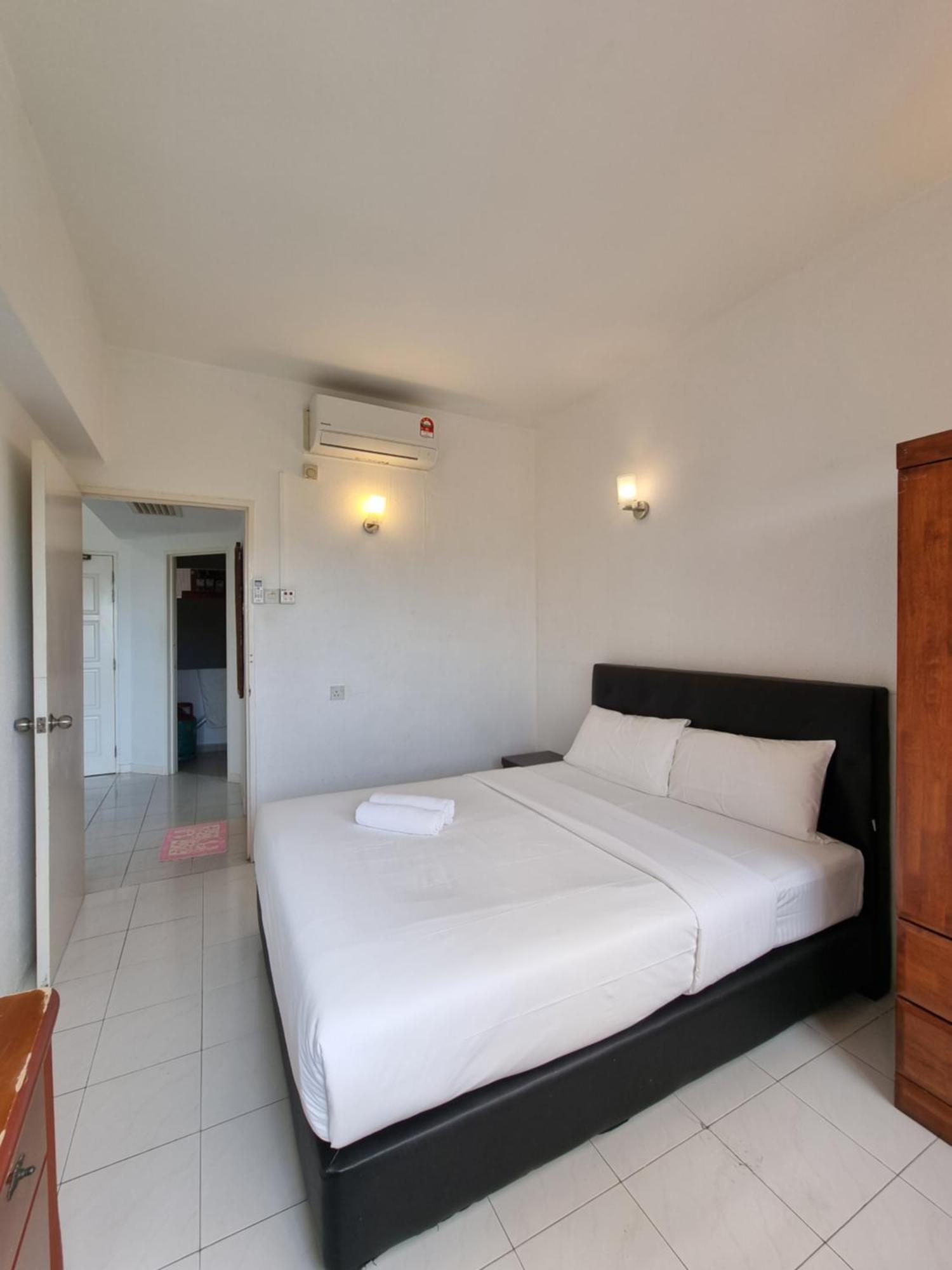 Green Ocean Seaview Apartment Batu Feringgi Buitenkant foto