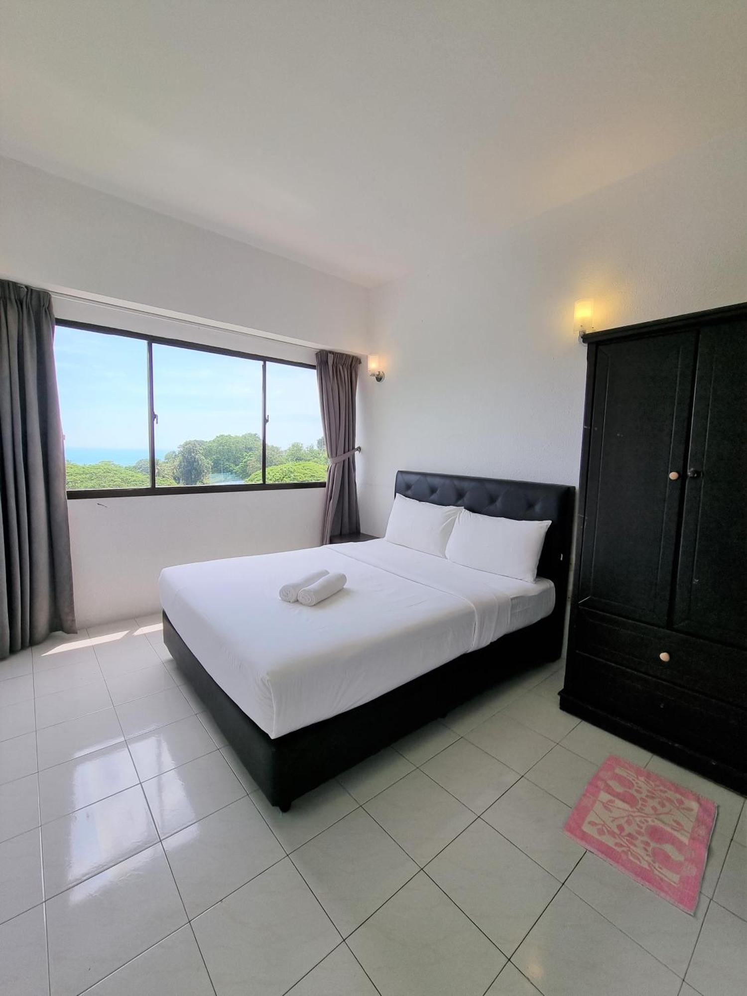 Green Ocean Seaview Apartment Batu Feringgi Buitenkant foto